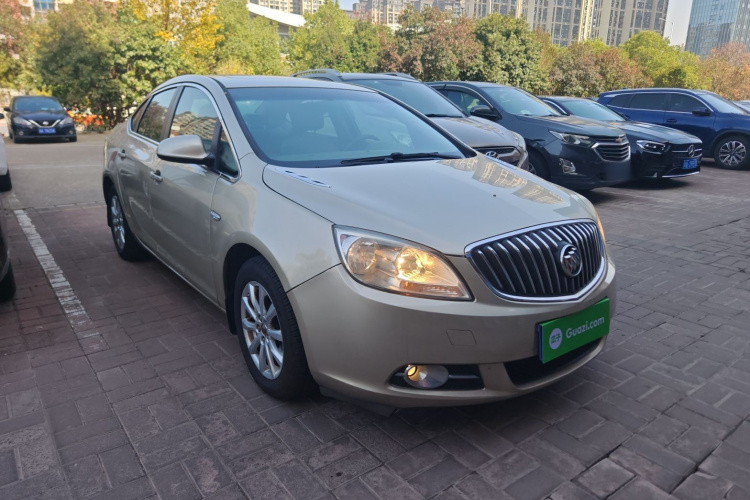 别克 英朗 2013款 GT 1.6L 自动时尚版车身外观3