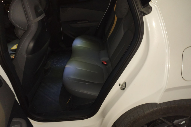 领克Z20 2025款 530km 后驱Pro中控内饰21