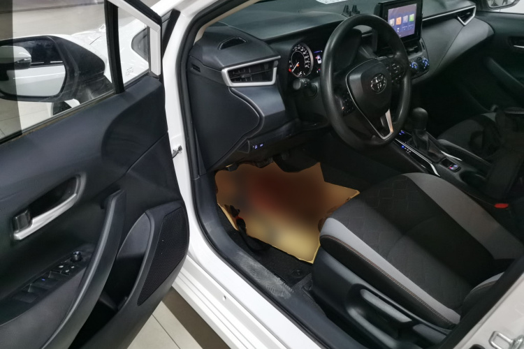 丰田 卡罗拉 2023款 1.2T 先锋版中控内饰7003