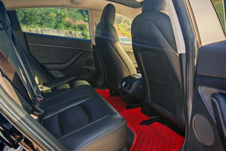 特斯拉 Model 3 2022款 后轮驱动版中控内饰7009