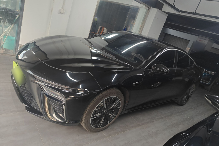 哪吒汽车 哪吒S 2024款 增程 1060 Lite版车身外观6003