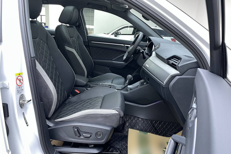 奥迪Q3 Sportback 2024款 40 TFSI 时尚型中控内饰7008