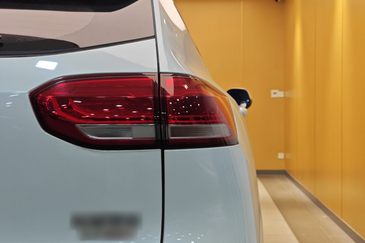 哈弗H6 2017款 红标 2.0T 自动两驱智尚型车身外观6006