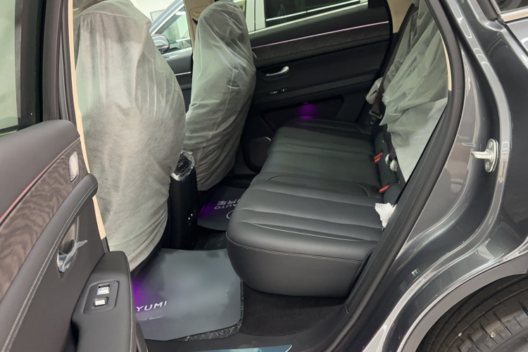 鸿蒙智行 问界M7 2024款 1.5T 智驾后驱Max版 5座中控内饰7001