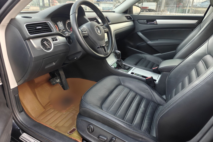 大众 帕萨特 2013款 2.0TSI DSG至尊版中控内饰7001