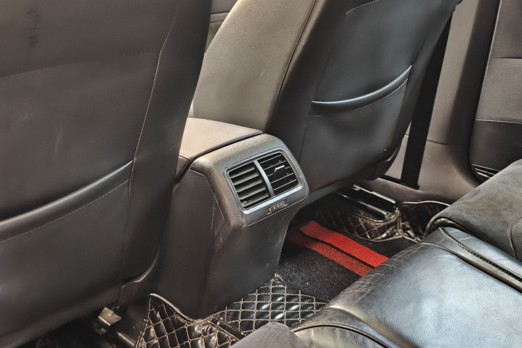 大众 高尔夫 2018款  230TSI 自动豪华型中控内饰7013