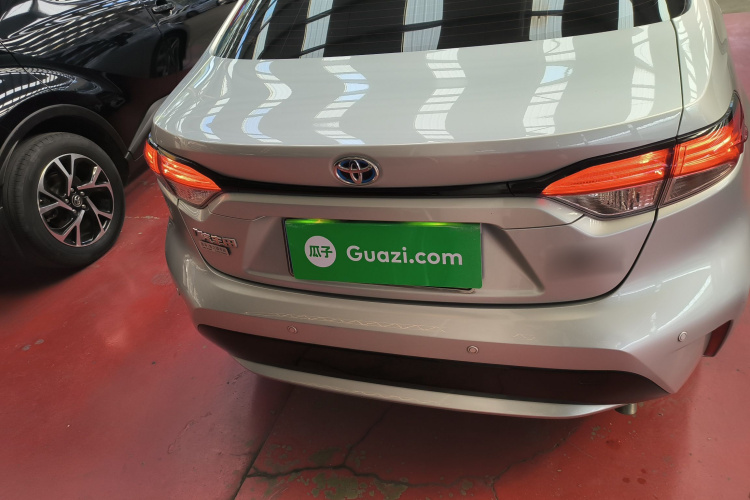 丰田 雷凌 2021款 双擎 1.8H E-CVT豪华版车身外观6004