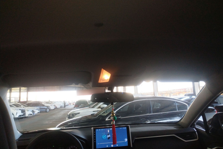 丰田 威兰达 2022款 改款 2.0L CVT两驱领先版局部细节22