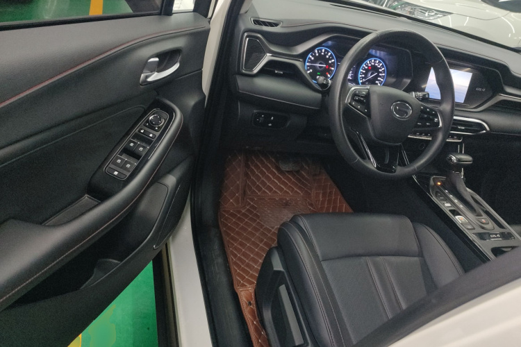 广汽传祺 传祺GS4 2021款 270T 自动精英科技版中控内饰20