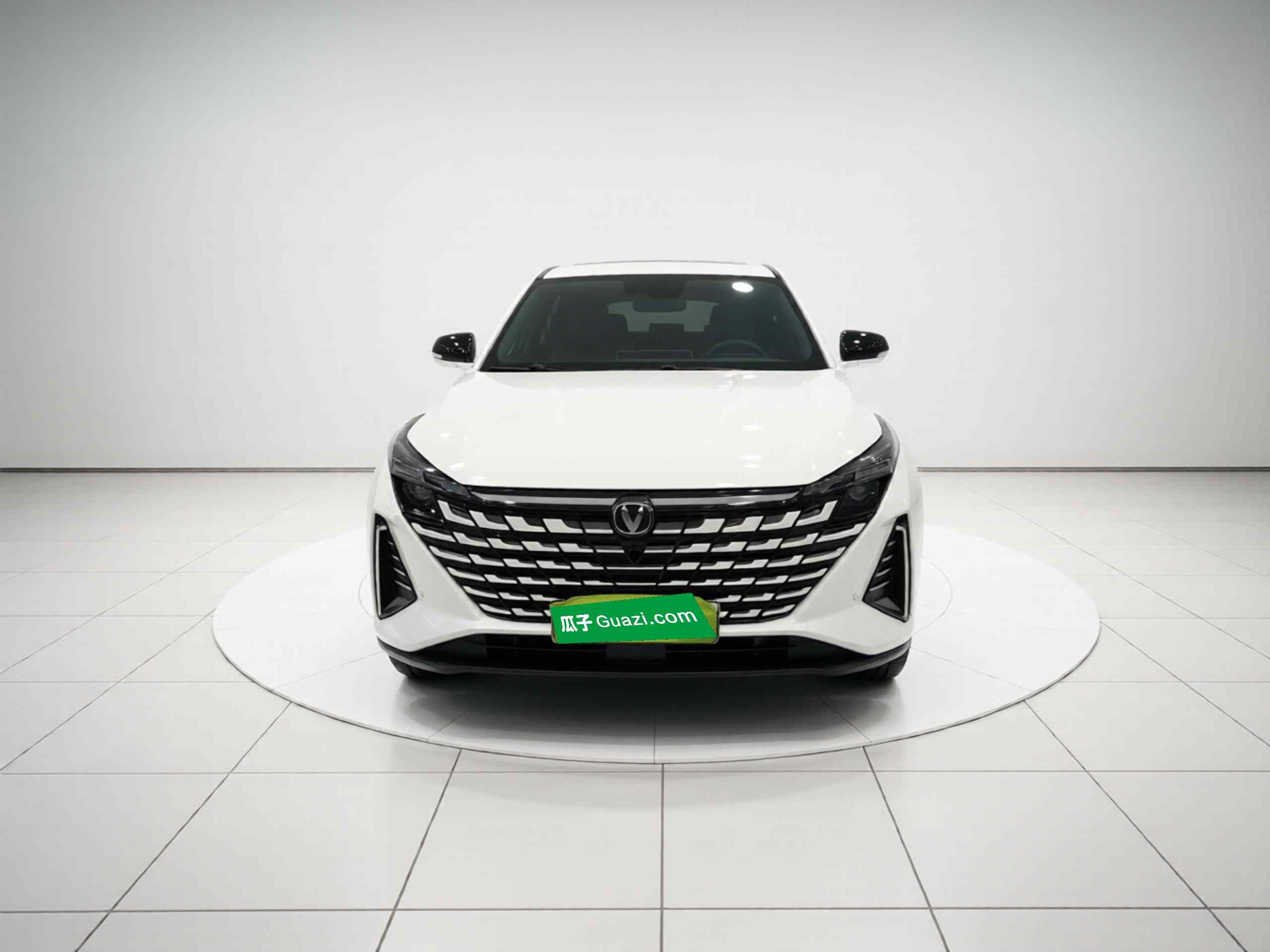 长安UNI-Z新能源 2024款 蓝鲸智电iDD 125km 超越型(1)