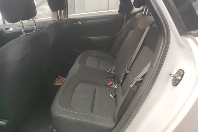 雪铁龙 C4世嘉 2016款 1.6L 自动舒适型中控内饰21