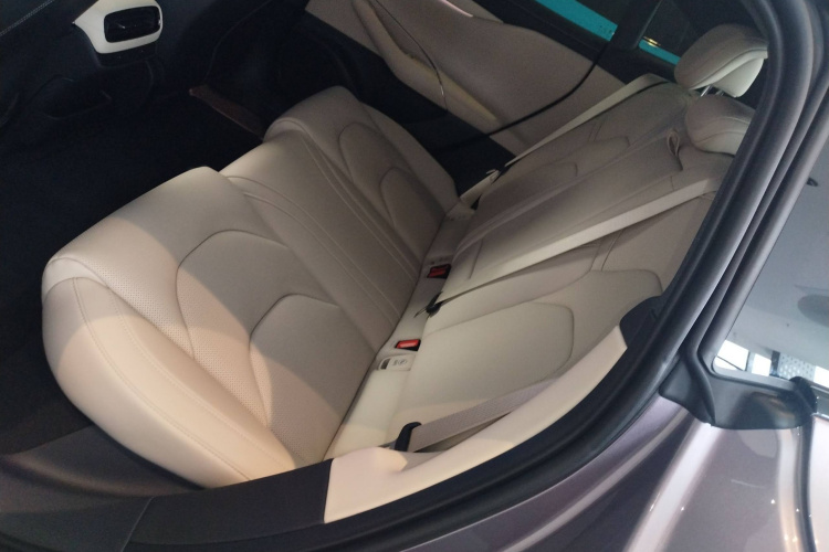 小米汽车 小米SU7 2024款 后驱长续航智驾版中控内饰7004