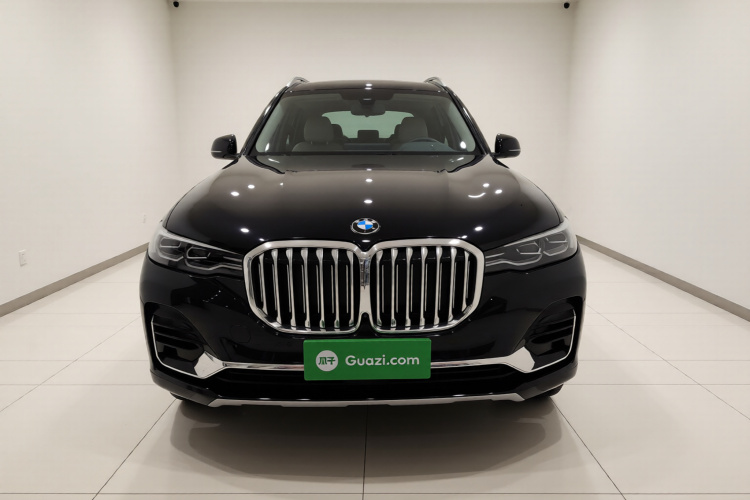 宝马X7 2021款 xDrive40i 领先型豪华套装车身外观2