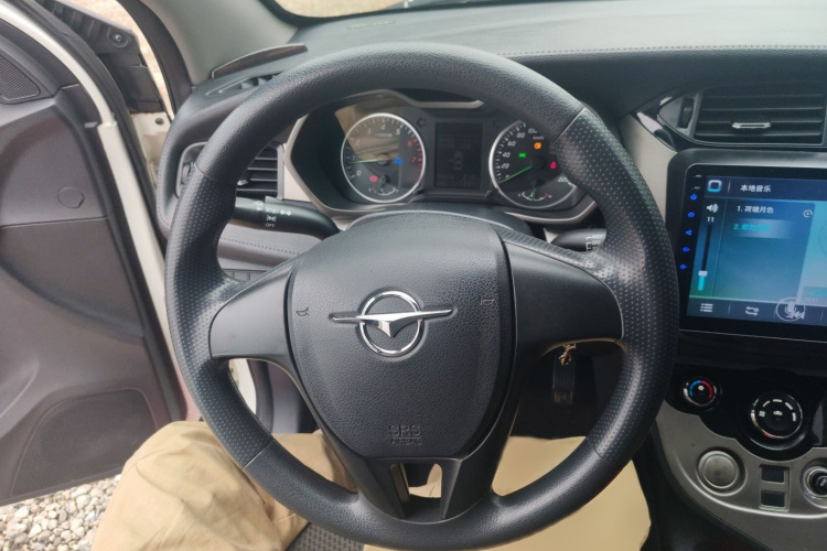 海马M3 2017款 1.5L 手动时尚型局部细节13