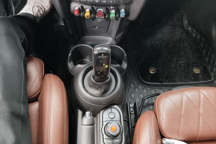 MINI 2018款 1.5T COOPER 经典派局部细节18