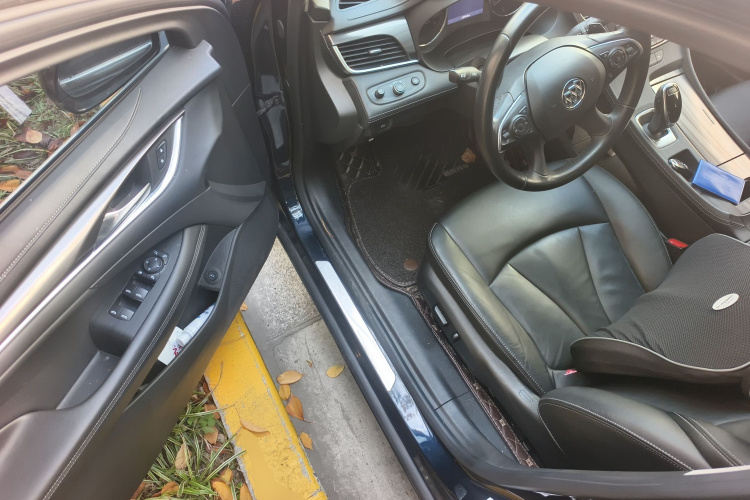 别克 君越 2020款 652T 豪华型中控内饰7003