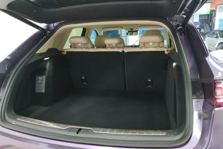 鸿蒙智行 问界M5 2025款 增程 Ultra 后驱版局部细节23