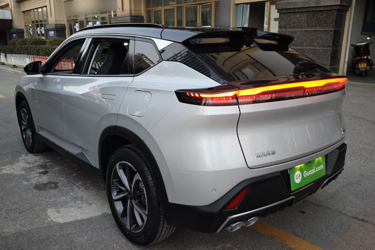 东风风神 皓瀚 2023款 DH-i 1.5T 豪华版车身外观6006