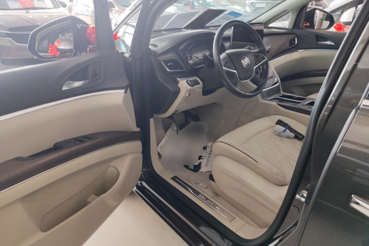 别克GL8 2022款 陆上公务舱 652T 尊贵型中控内饰20