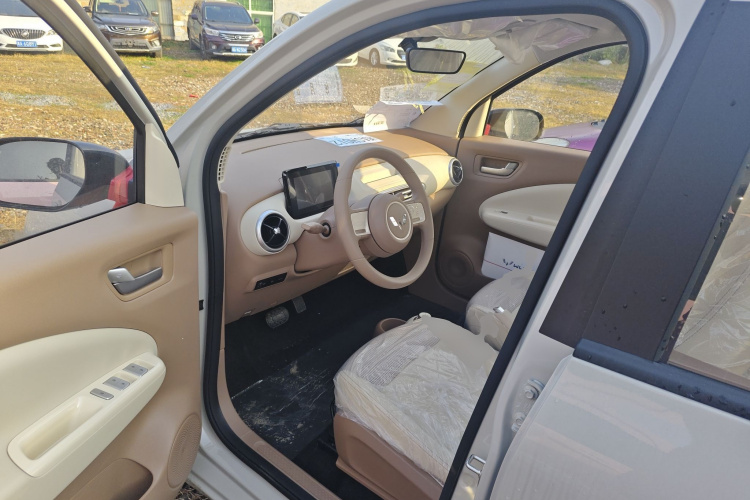 五菱汽车 宏光MINIEV 2025款 四门版 进阶款中控内饰19