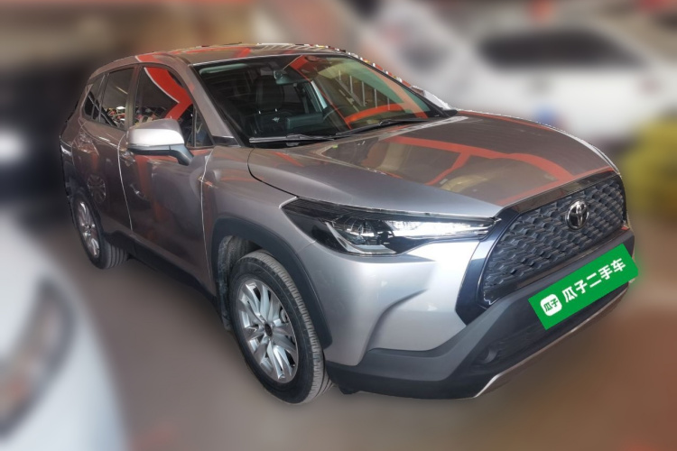 丰田 卡罗拉锐放 2022款 2.0L 先锋版车身外观3