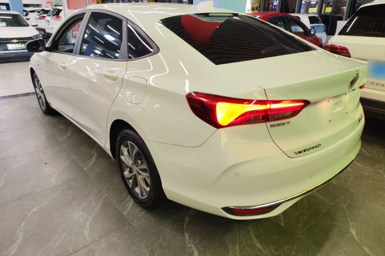 别克 威朗 2023款 Pro 乐享版车身外观4