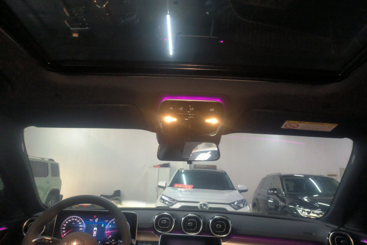 奔驰C级 2025款 改款 C 200 L 运动版局部细节22