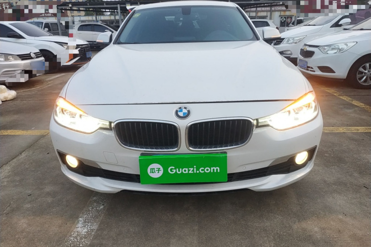 宝马3系 2018款 318Li车身外观2