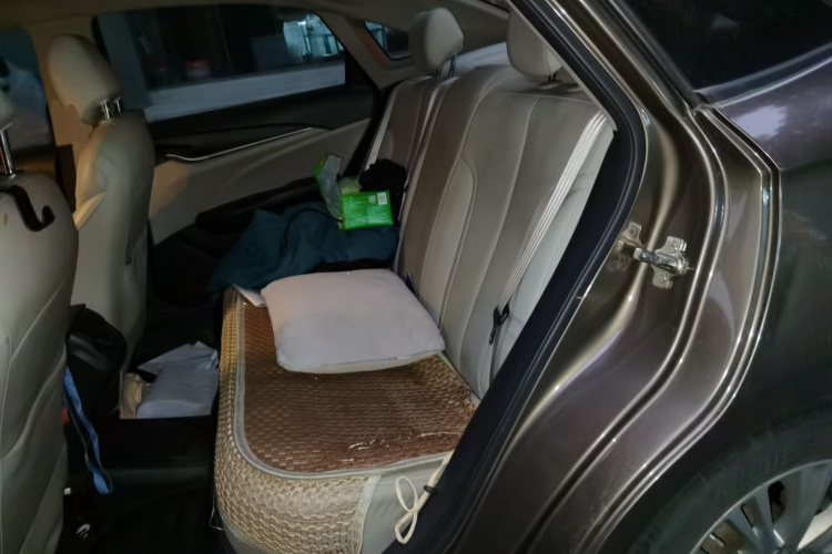 别克 英朗 2015款 18T 双离合精英型中控内饰21