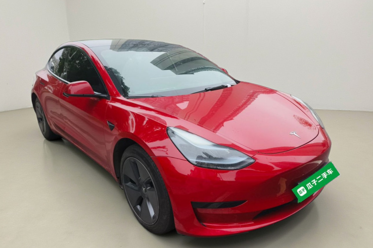 特斯拉 Model 3 2022款 后轮驱动版车身外观3