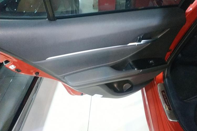 丰田 凯美瑞 2018款 2.5S 锋尚版中控内饰7008