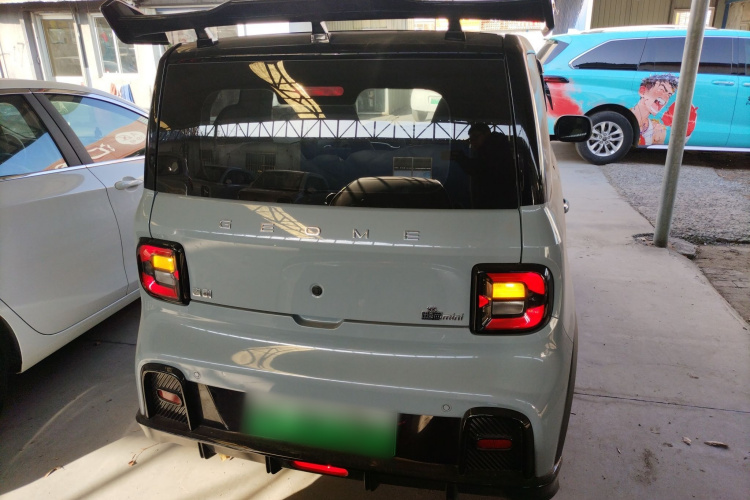 吉利银河 2025款 210km 熊猫卡丁车身外观6