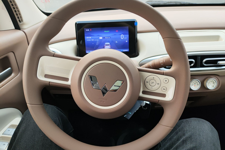 五菱汽车 宏光MINIEV 2025款 四门版 进阶款中控内饰13