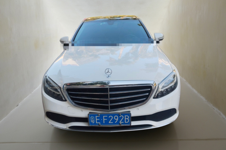 奔驰C级 2020款 改款 C 260 L车身外观2