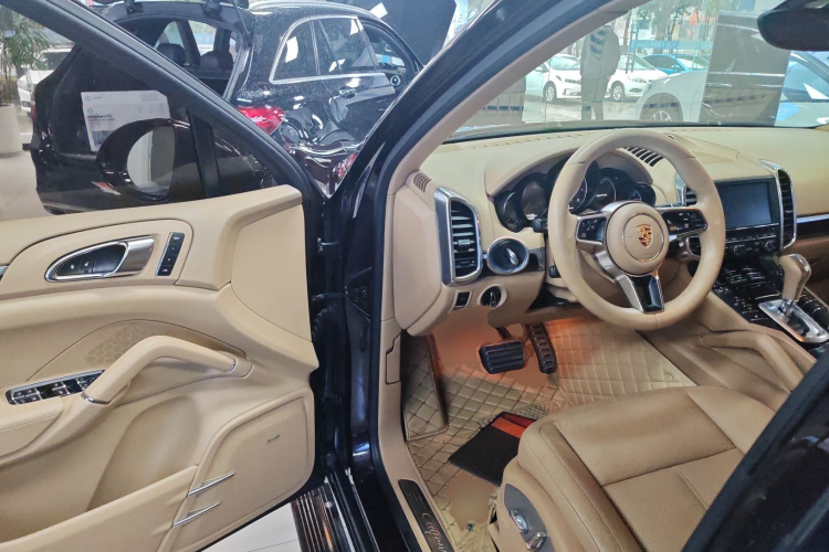 保时捷 2015款 Cayenne 3.0T中控内饰20
