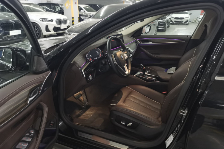 宝马5系 2023款 530Li xDrive 豪华套装中控内饰20