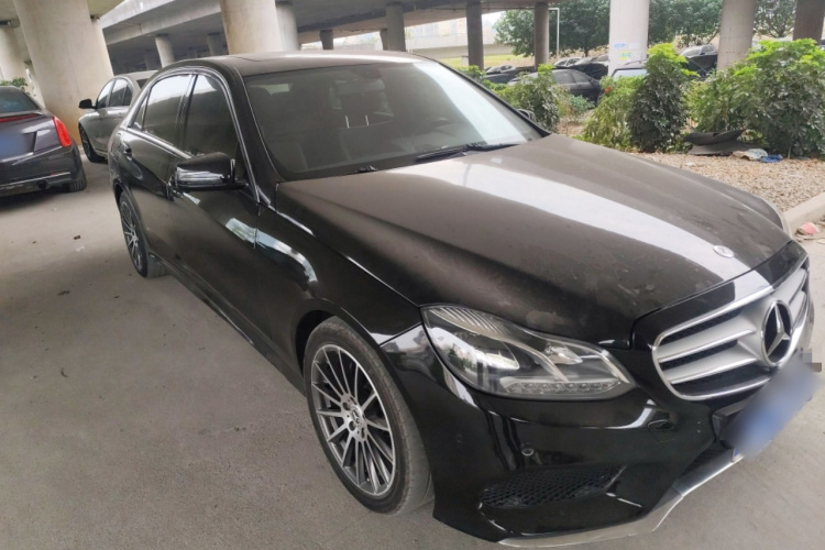 奔驰E级 2014款 改款 E 260 L 运动型车身外观3