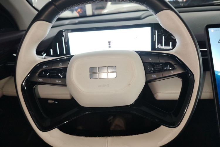 吉利银河 银河L6 2023款 125km 星舰中控内饰13