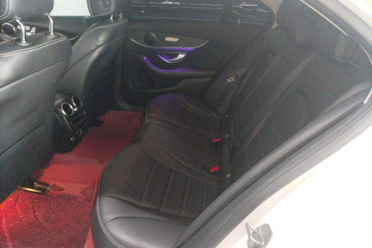 奔驰C级 2021款 C 260 L 运动版中控内饰7004