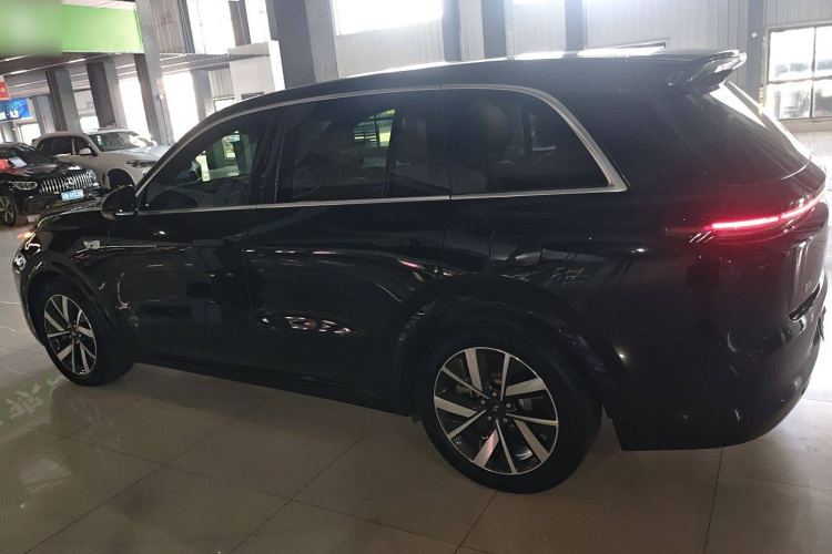 理想汽车 理想L8 2023款 Pro车身外观6003