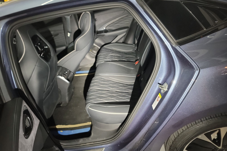 比亚迪 海豹 2023款 冠军版 550km 尊贵型中控内饰21