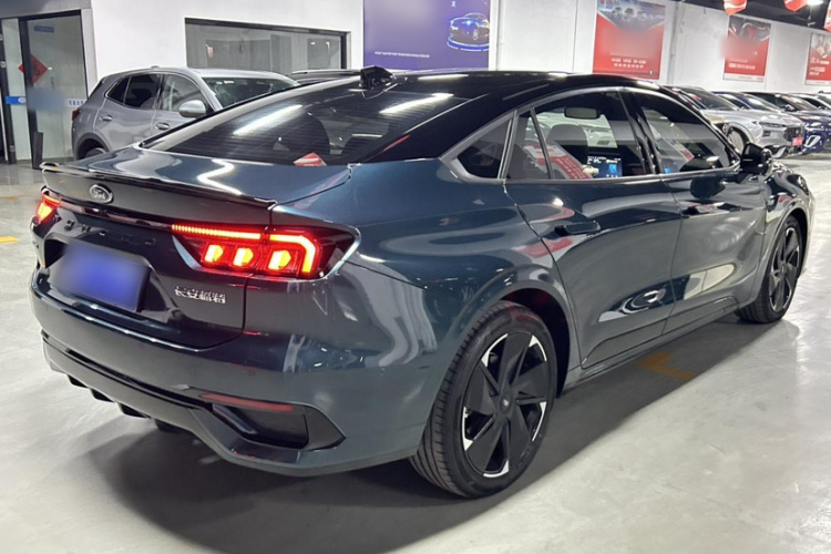 福特 蒙迪欧 2023款 1.5T E-混动 ST-Line车身外观6006