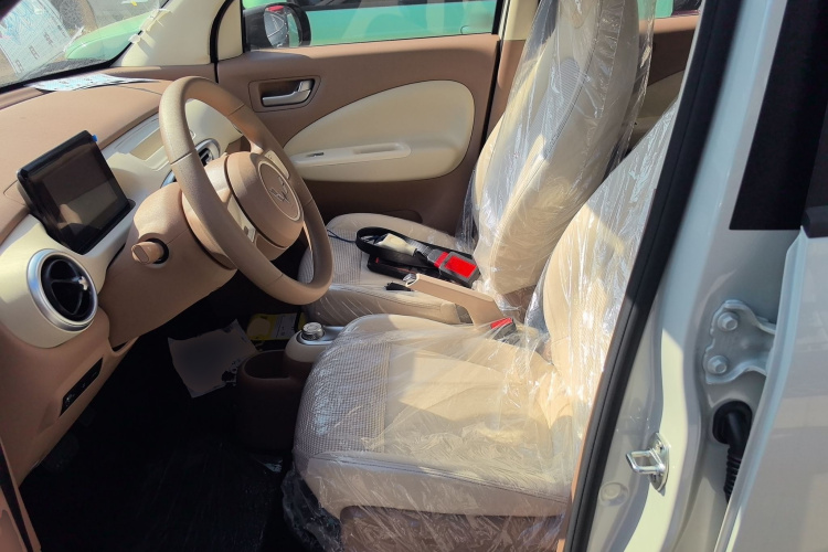 五菱汽车 宏光MINIEV 2025款 四门版 进阶款中控内饰19