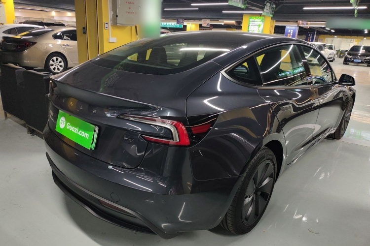 特斯拉 Model 3 2023款 长续航全轮驱动版车身外观6005