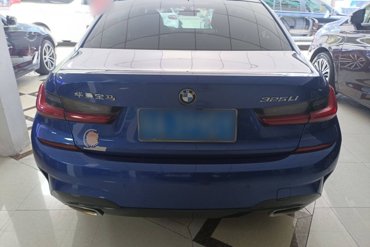 宝马3系 2020款 改款 325Li M运动套装车身外观6