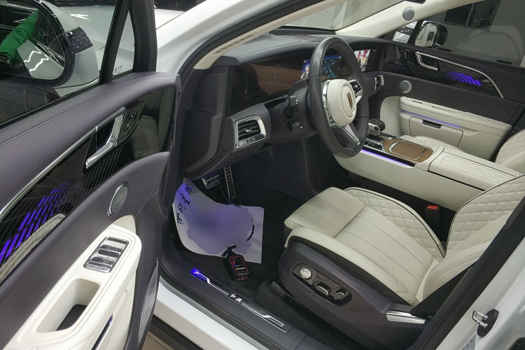 红旗E-HS9 2022款 660km 旗领版 四座中控内饰7003