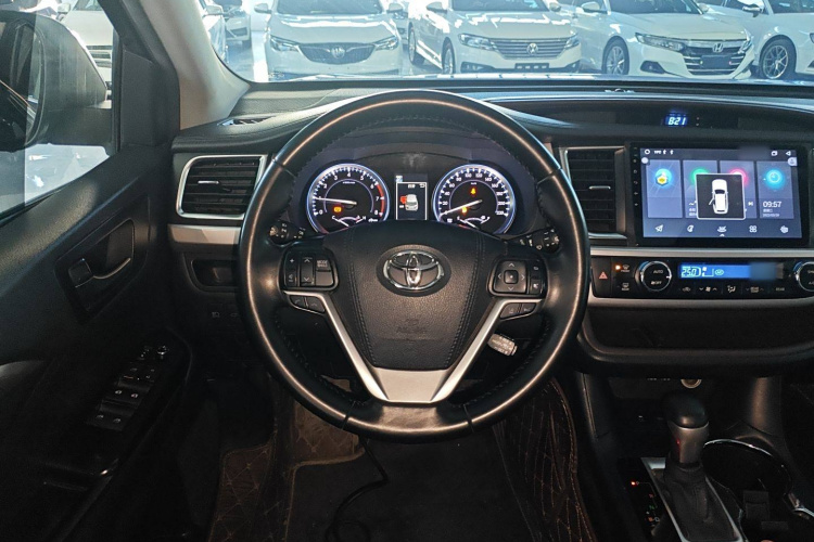 丰田 汉兰达 2021款 2.0T 四驱尊贵版 7座中控内饰13