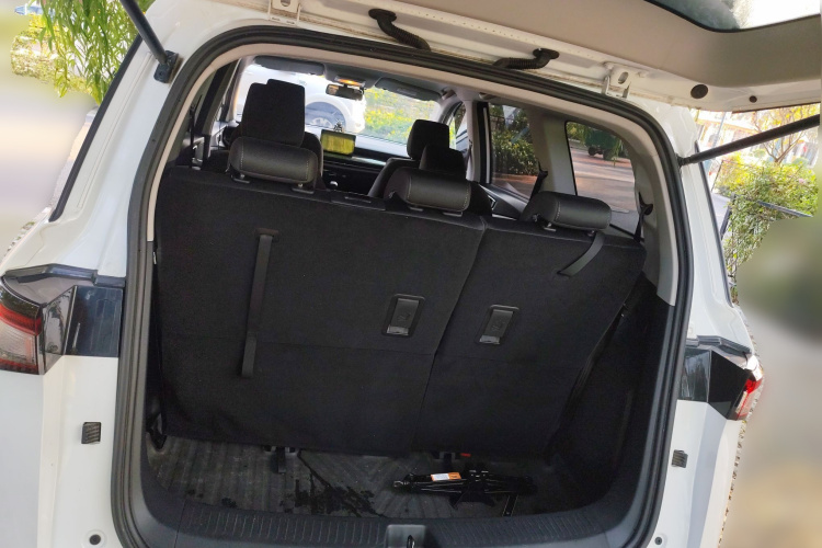 五菱汽车 五菱佳辰 2022款 1.5L 手动乐享精英型中控内饰23