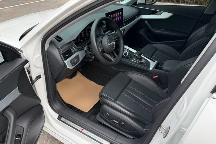 奥迪A4L 2022款 40 TFSI 时尚动感型中控内饰7006