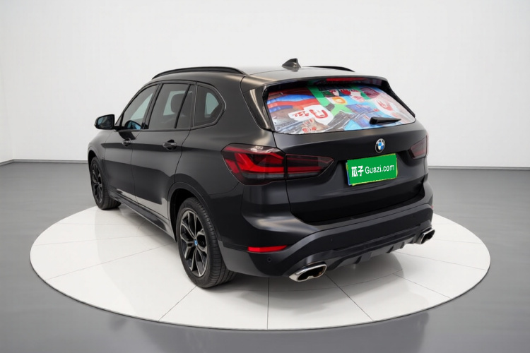 宝马X1 2022款 sDrive20Li 时尚型车身外观5